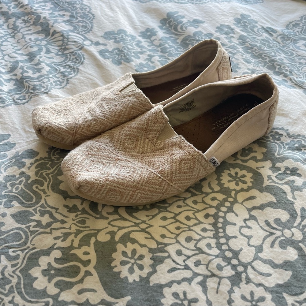 TOMS Alpargata Shoes Women’s Size 8